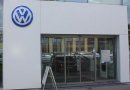 Autosalon Volkswagen Praha - vstup a zádveří s automatickými dveřmi